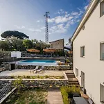 - Bilocale Con Piscina E Vista Colline * Рапалло