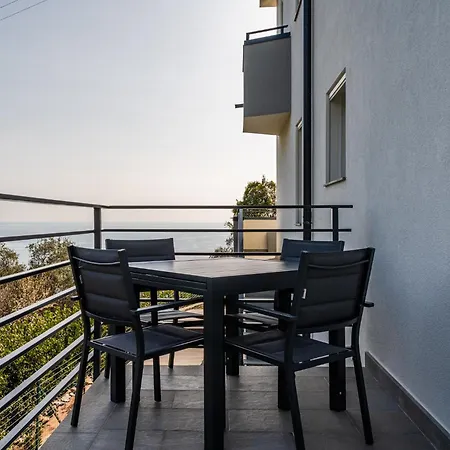 Апартаменты - Bilocale Con Piscina E Vista Colline *