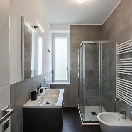 - Bilocale Con Piscina E Vista Colline * Rapallo